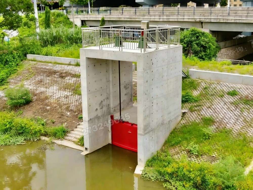 涞水桥下涵闸铸铁闸门
