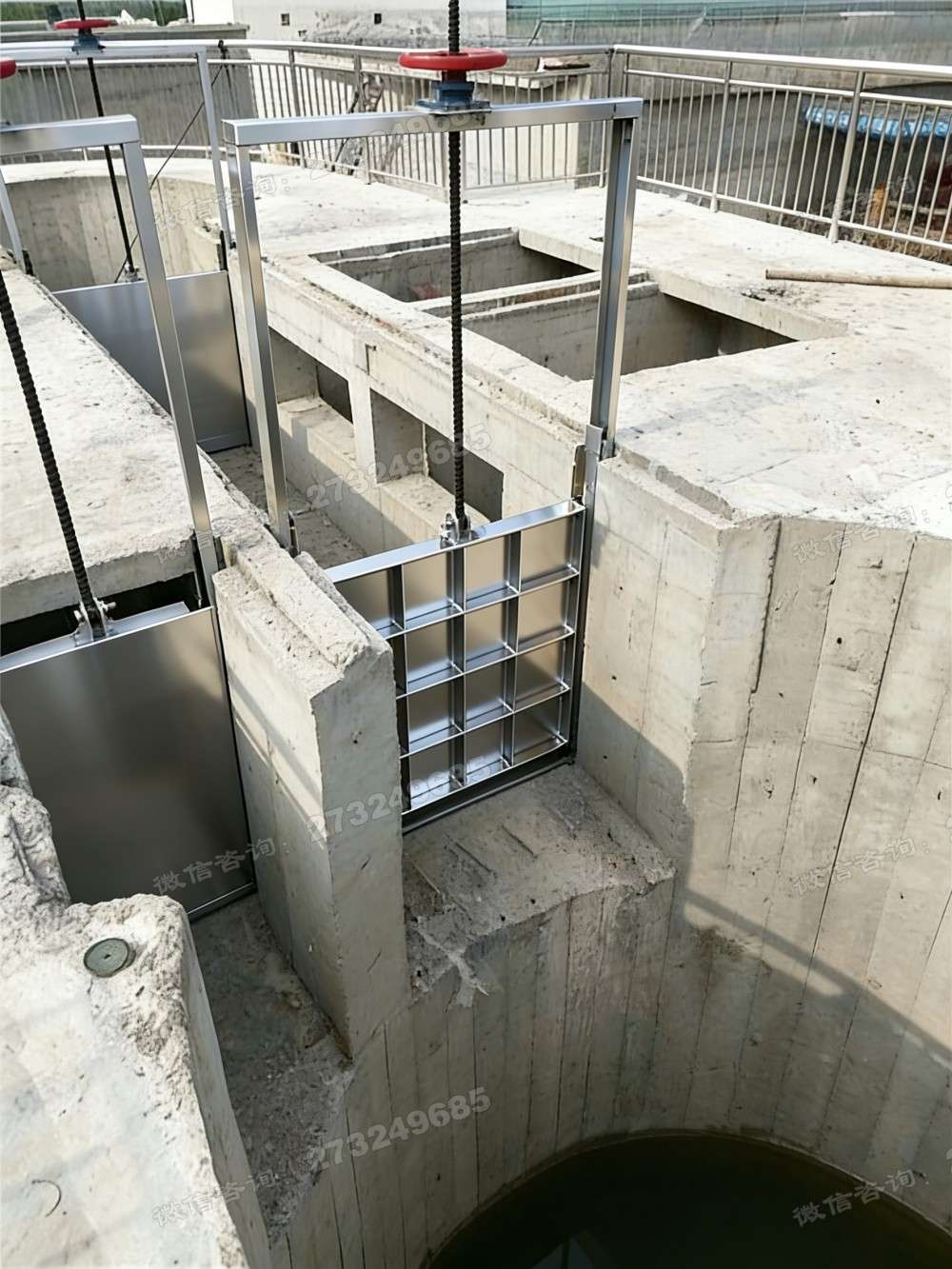 兴平手摇启闭不锈钢闸门